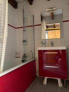 18 RESIDENCE OUSTAOU