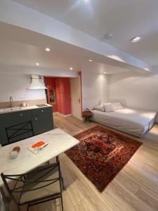 3 Studios Cœur de Hyères Médiéval