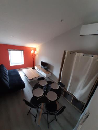 4 Apt T2 50 à 60 M2 déplacement \