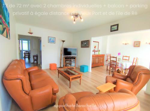 5 appartements indépendants situés à mi-chemin entre le Vieux Port et le Pont de l île de Ré
