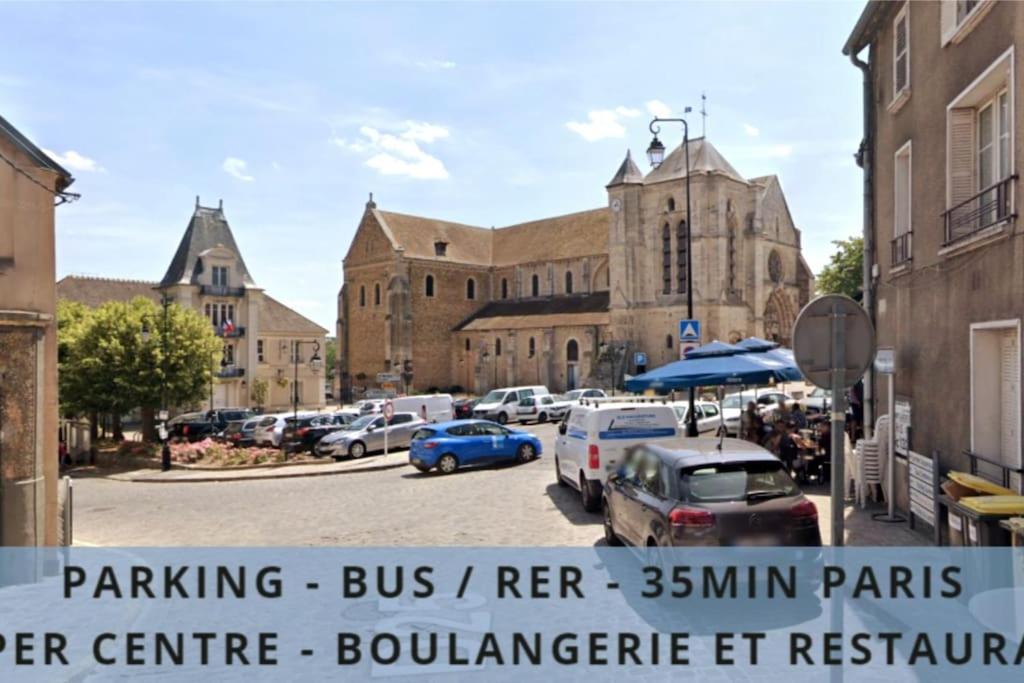 50m Basilique et Magnifique Parc de Lormoy 3 Rue de Paris, 91310 Longpont-sur-Orge