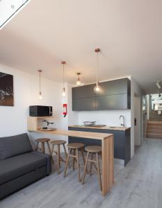 7 Gaia Roaster Apartments