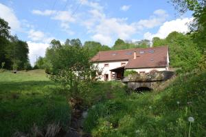 Acconat-Domaine du Moulin ( 8 Gîtes )