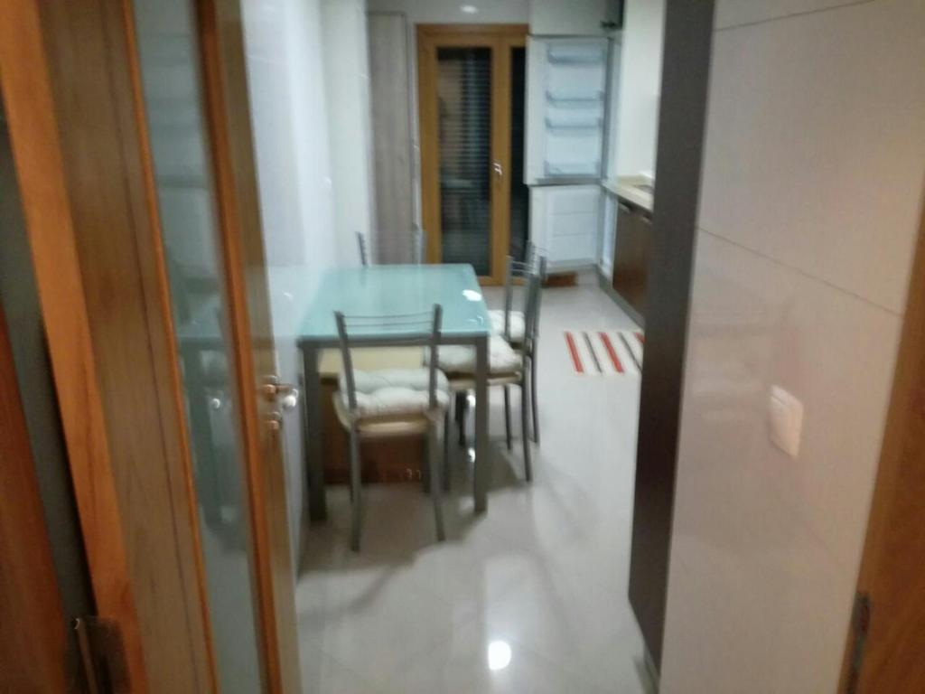 Appartements ADALBERTO NASCIMENTO LUXURY APARTA-HOSTEL At COLINAS DO CRUZEIRO Av. Reinaldo dos Santos, Nº 20, 1ºB, Urbanização Colinas do Cruzeiro 2675-693 Odivelas