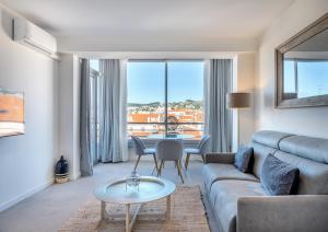 Appartements Agence des Résidences - Appartements privés du Grand Hotel - SUPERIEUR 45 Boulevard de la Croisette 06400 Cannes Provence-Alpes-Côte d\'Azur