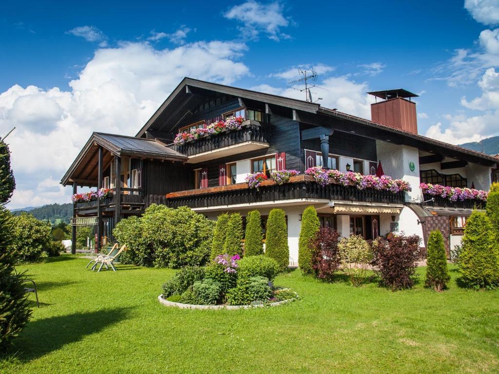 Appartements Allgäuer Landhaus Berger Weg 18 87538 Fischen im Allgäu