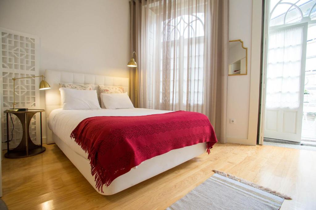 Almada Story Apartments by Porto City Hosts Rua do Almada, 261, 3º, 4050-038 Porto