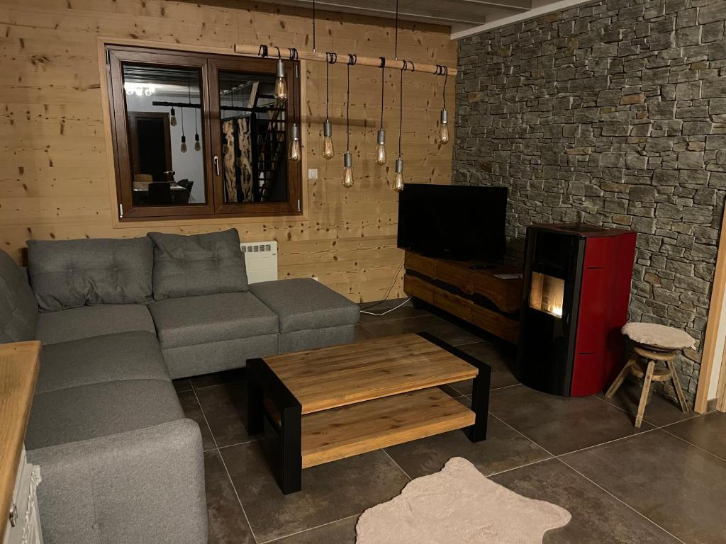Almada Studios & Suites