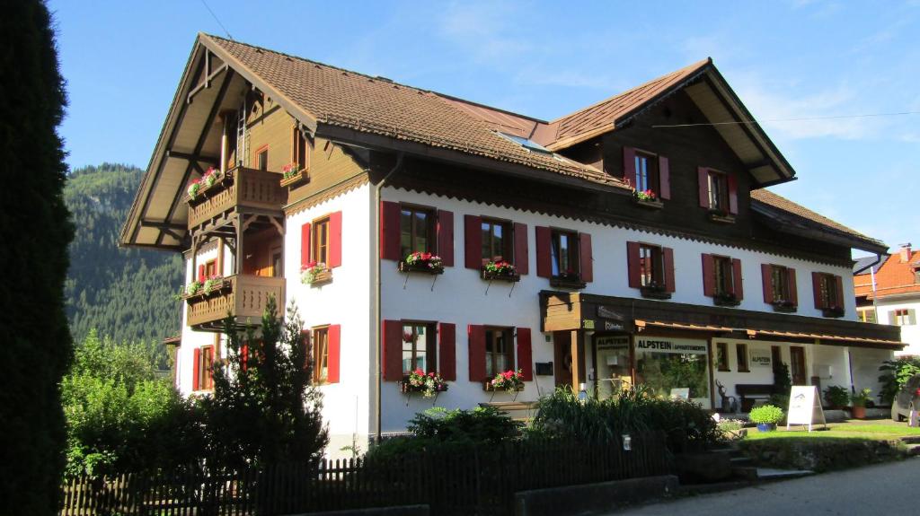 Alpstein Appartements Bad Oberdorferstraße 4, 87541 Bad Hindelang