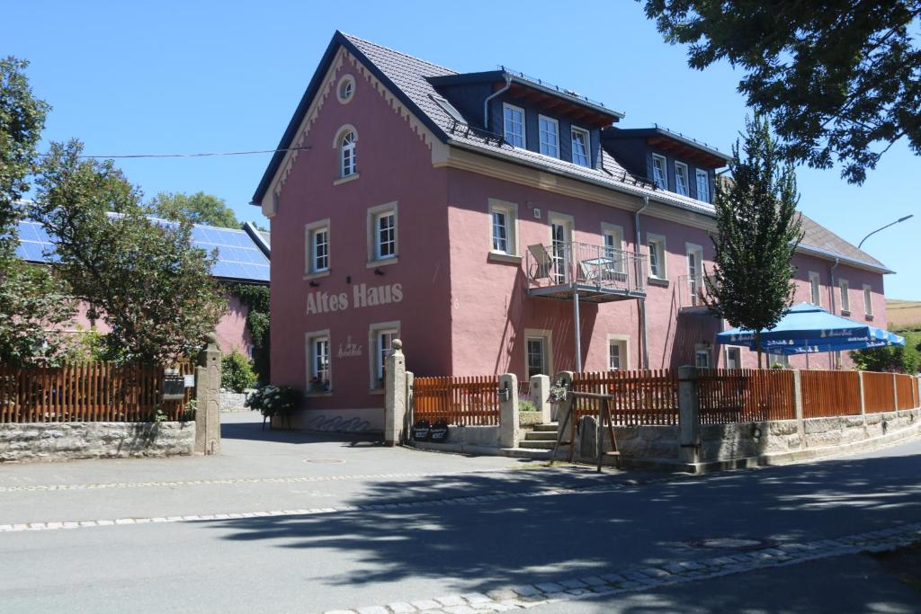 Altes -Haus Gumpertsreuth 6, 95185 Gattendorf