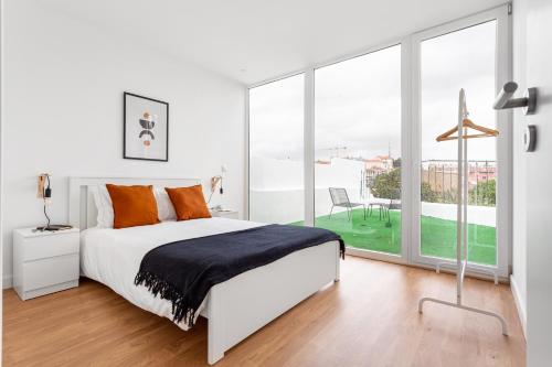 ALTIDO Brand new elegant apartments with terraces in Ajuda
