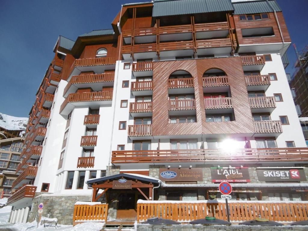 Appartements Altineige Place des Arolles 73440 Val Thorens