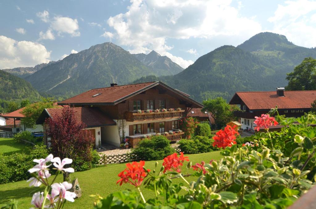 Am Sonnleiten Ferienwohnungen Hirschbergstr. 24, 87541 Bad Hindelang