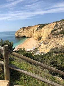 Apartamento em cima da praia - Carvoeiro - Algarve