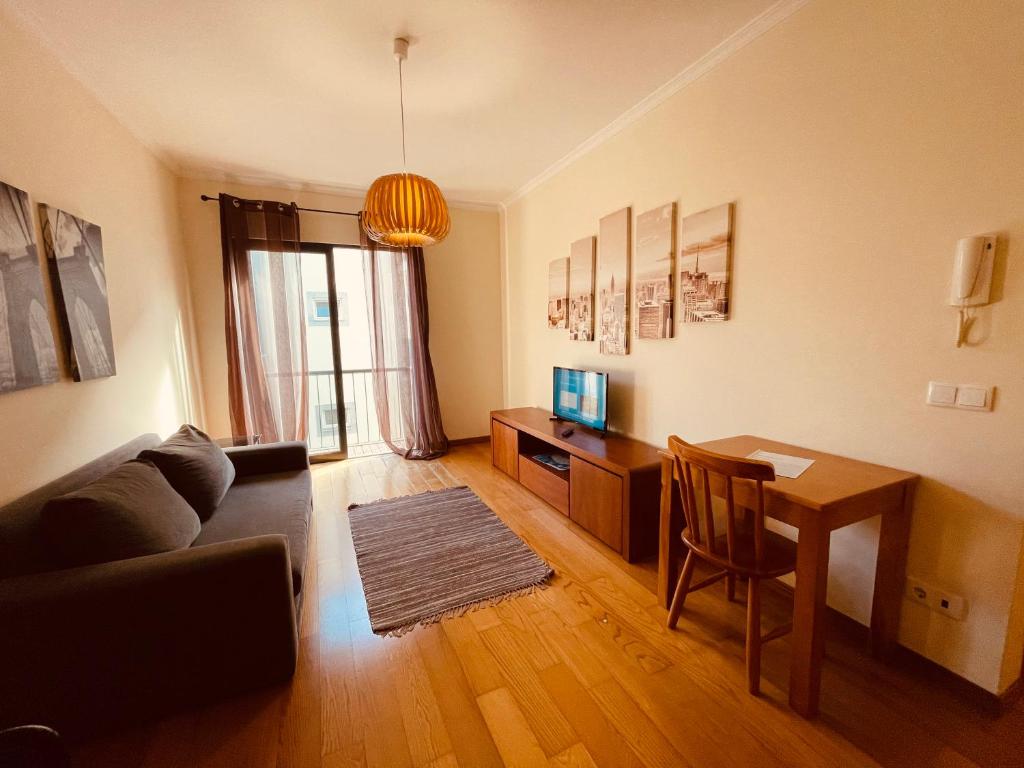 Apartamentos da Carreira Rua da Carreira , 111, 9000-047 Funchal