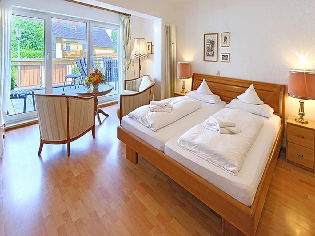 Appartements Apartmenthaus am Schwarzwälder Hof Von-Andlaw-Straße 11 79415 Bad Bellingen