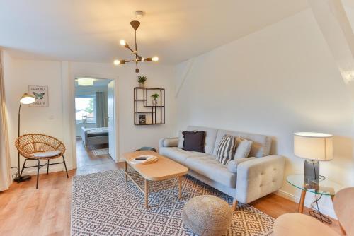 Apartmenthaus Tribseer Damm 6