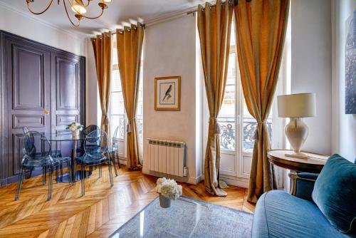Apartments Du Louvre - Le Marais