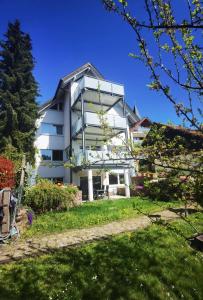 Appartements Apartments Waldbronn Ettlinger Str. 22 76337 Waldbronn Bade-Wurtemberg