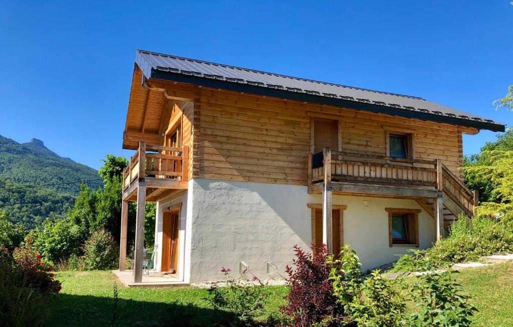 Appart 50m2 4 à 5 pers dans Chalet de charme Le Chalet Lieudit Les Mollettes-Dessus, 73160 Vimines