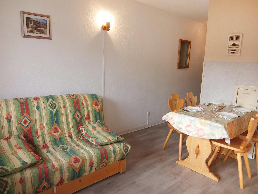 Appartement 3* coquet 300m de la mer Les Bonnettes 83220 Le Pradet