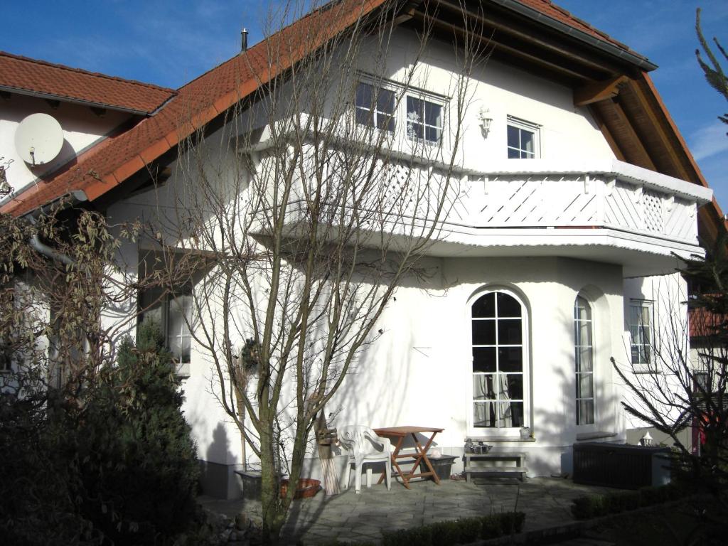 Appartement Am Goldberg Am Goldberg 12, 99869 Goldbach