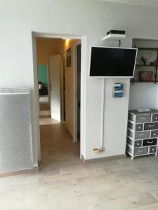 Appartement climatisé au 1er étage d'une maison avec jardin dans un quartier calme