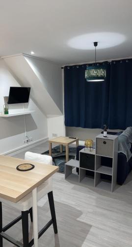Appartement moderne refait à neuf proximité centre ville et plage