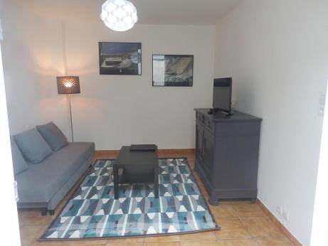 Appartement T2 ou T1 côté cour/jardin avec garage