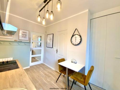 Appartements chaleureux - 15 min à pied de la gare