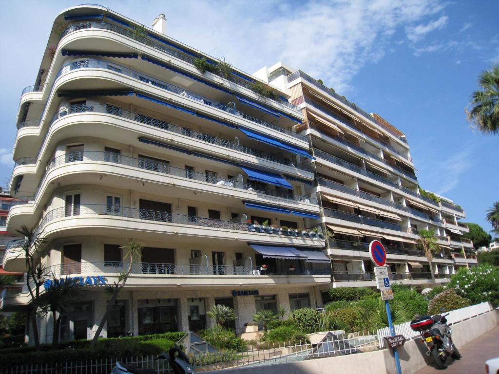 Appartements Appartements Medicis 2 Rue Jean Baptiste Dumas 06400 Cannes