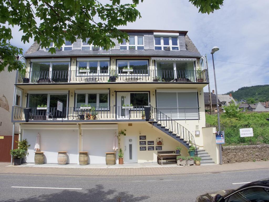 Appartements Moselblick Moselstr. 2a, 56818 Klotten