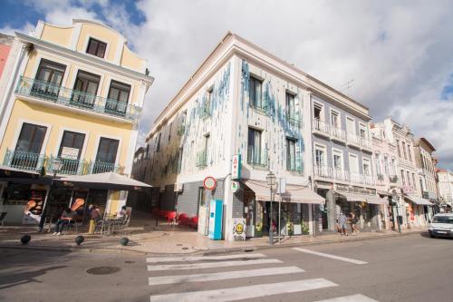 Art Home Apartments I