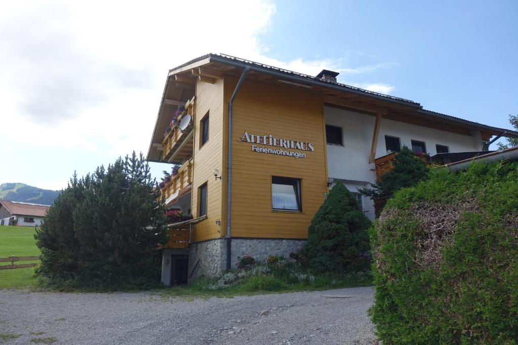 Appartements Atelierhaus Ferienwohnungen Kapfstraße 12 87538 Fischen im Allgäu