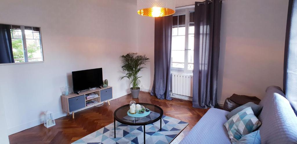 Appartements Au 36, Les Apparts Hotel Joigny 36 bis rue gabriel cortel 89300 Joigny