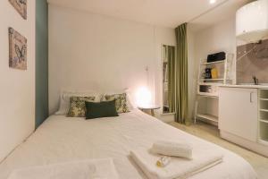 Bairro Alto Blue & Green by Homing