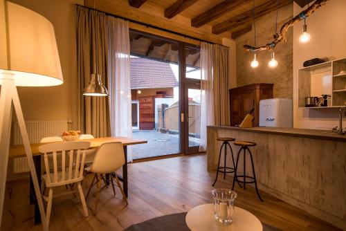 Baumgartners Dreiseithof