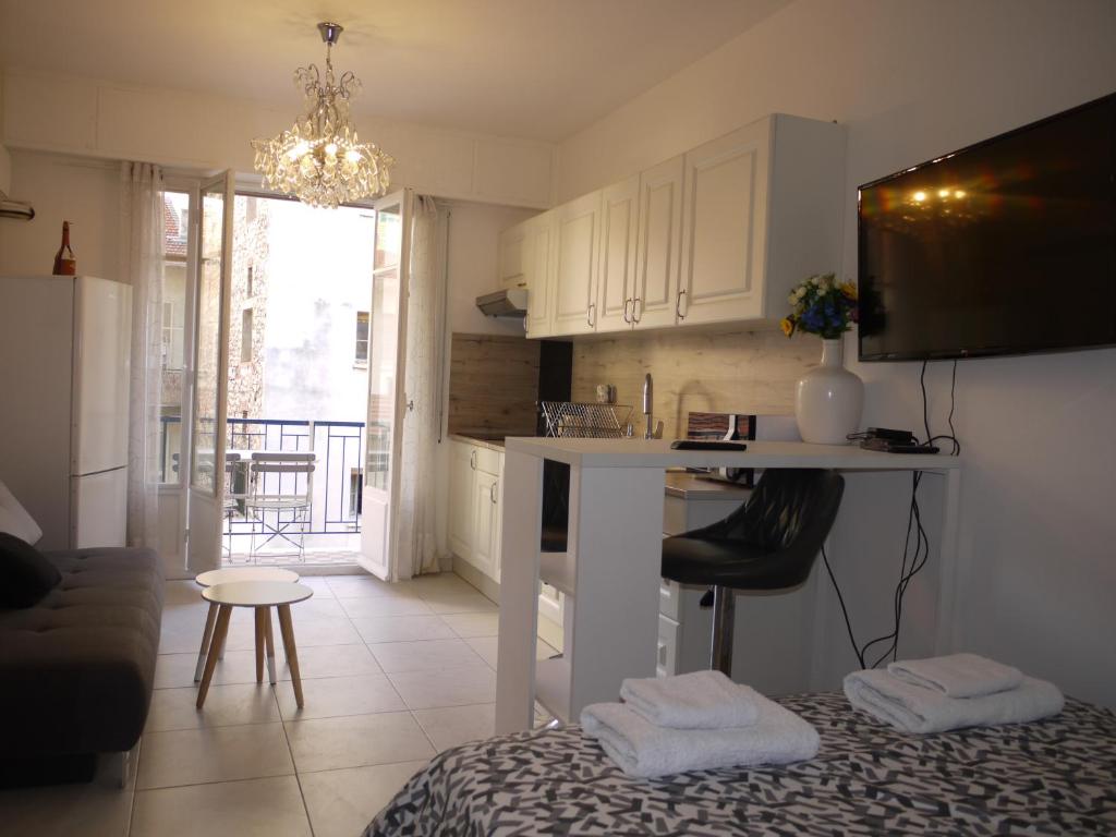 Appartements Beach - a modern studio flat in central Nice 15 Rue Andrioli 06000 Nice