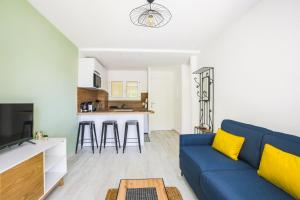Beau T2 dans residence avec piscine