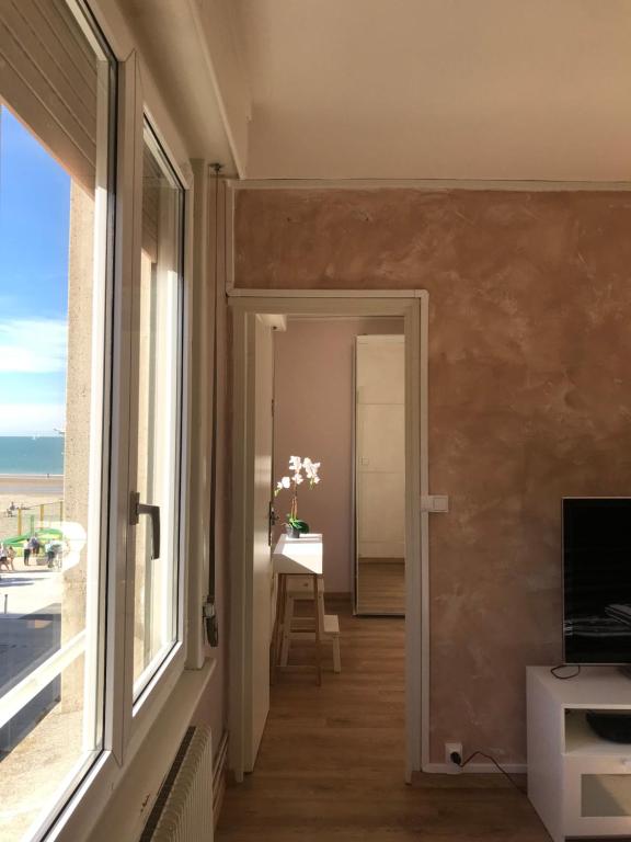 Appartements Belle Rade Les pieds dans l'eau 2ème étage côté rue 03 rue Belle Rade 59240 Dunkerque