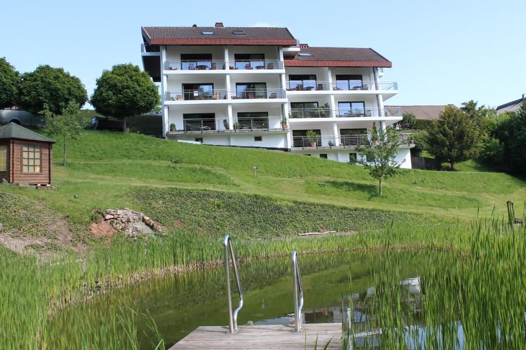 BELVEDERE Appart & Chalet - Ihr Zuhause auf Zeit am Edersee Am Ziegenberg 1, 34513 Waldeck