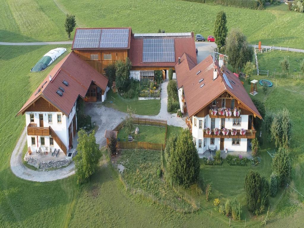 Berghof Walser 5 Bergweg, 82395 Obersöchering