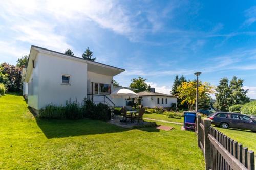 Binz Bungalows by Rujana