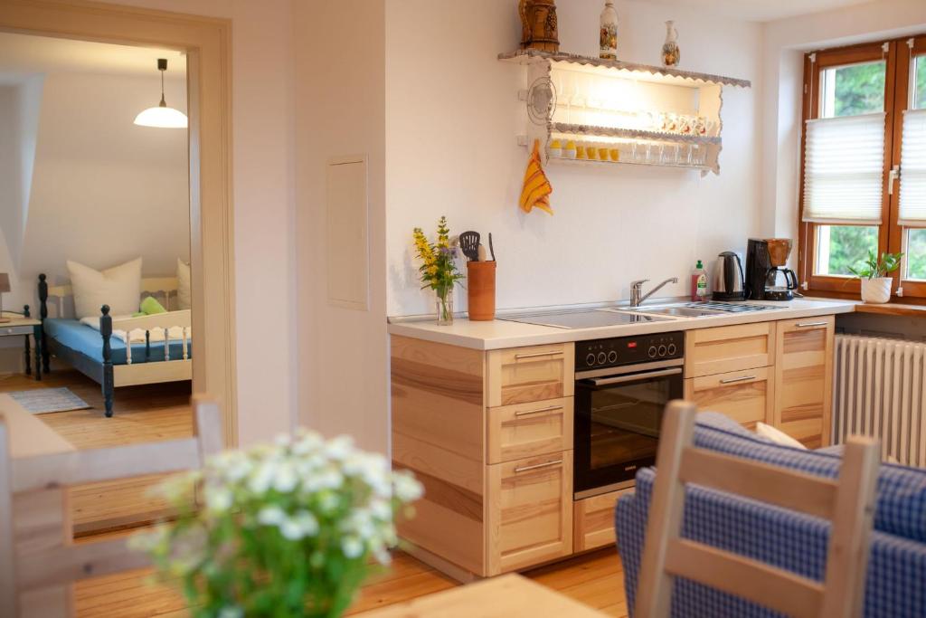 Appartements Bioweingut Bertram Isele 3 Kaibengasse 79235 Achkarren