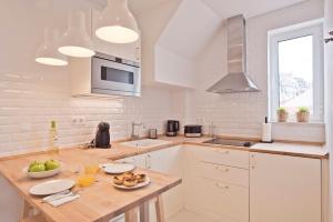 BmyGuest - Bica River View Apartments