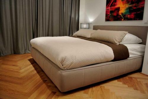 BonusFeature Apartments