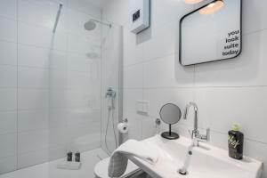 BRIGHT Apartments Lippstadt Klusetor - Netflix - Küchen