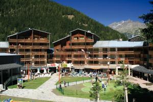 Byne - Residence Le Cheval Blanc Valfréjus