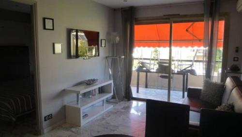 Cannes Lacour One Bedroom