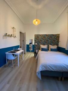 Capsule Roubaix Lille private shower & Netflix